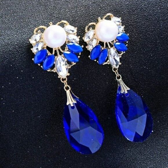 Sapphire Blue Crystal Rhinestone Pearl Vintage Gold Dangle Statement Earrings - Picture 11 of 12